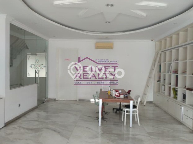 Siap Huni Rumah Mewah 4 Kamar di Kemayoran Dekat ke Mana Pun Siap Huni Rumah Mewah 4 Kamar di Kemayoran Dekat ke Mana Pun
