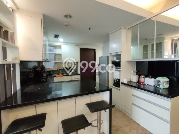 Apartemen di Kemayoran, 3 KT, Luas 196m2m², Lingkungan Premium Apartemen di Kemayoran, 3 KT, Luas 196m2m², Lingkungan Premium