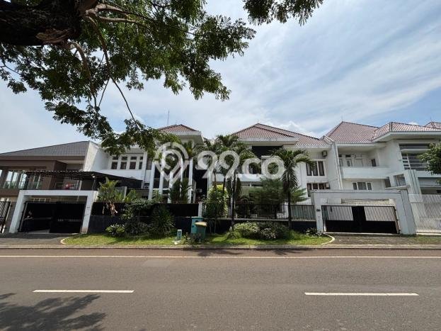 Hunian Super Elit dengan Akses Paling Strategis di Kota Wisata, Bogor Hunian Super Elit dengan Akses Paling Strategis di Kota Wisata, Bogor