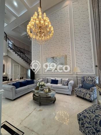 Rumah Mewah LB 535m2 Siap Pakai Desain Elegan di Kota Wisata, Bogor Rumah Mewah LB 535m2 Siap Pakai Desain Elegan di Kota Wisata, Bogor