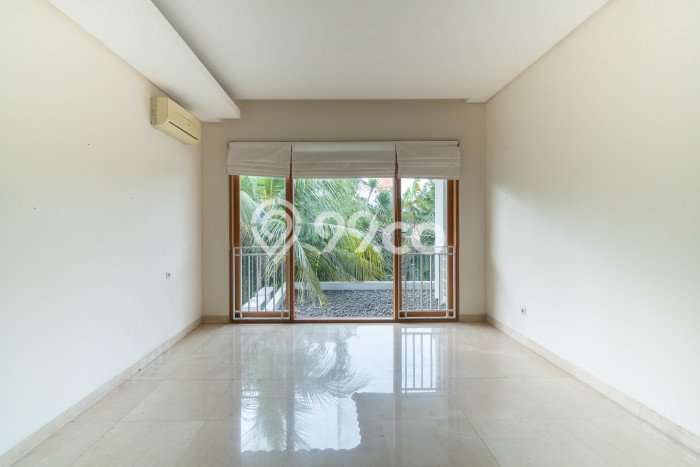 Rumah sewa siap huni 5 KT di Kemang, Jakarta Selatan Rumah sewa siap huni 5 KT di Kemang, Jakarta Selatan
