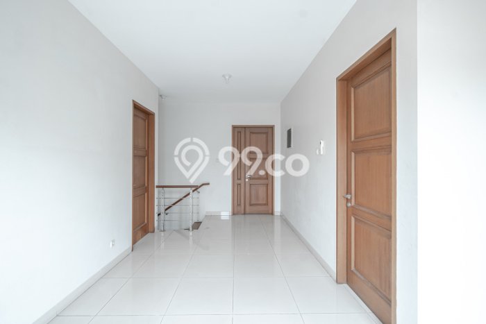 Lokasi strategis! Rumah siap pakai dikontrakkan di Kebayoran Baru LB 400m2 Lokasi strategis! Rumah siap pakai dikontrakkan di Kebayoran Baru LB 400m2