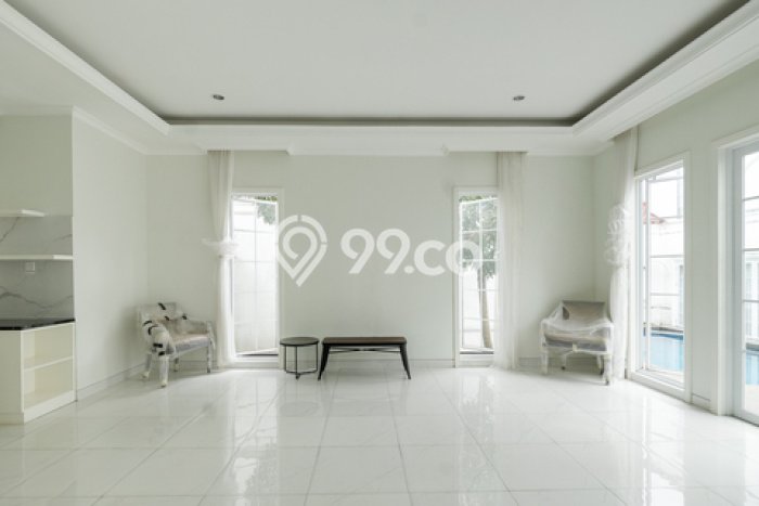 Disewakan! Rumah 3 Kamar Tidur &
3 Kamar Mandi di Cipete, Jakarta Selatan Disewakan! Rumah 3 Kamar Tidur &
3 Kamar Mandi di Cipete, Jakarta Selatan