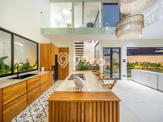 Hunian Mewah LB 300m2 Siap Huni Desain Elegan di Seminyak, Badung Hunian Mewah LB 300m2 Siap Huni Desain Elegan di Seminyak, Badung