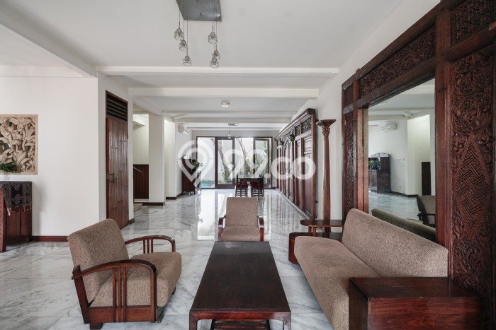Rumah sewa siap pakai 4 KT di Kemang, Jakarta Selatan Rumah sewa siap pakai 4 KT di Kemang, Jakarta Selatan