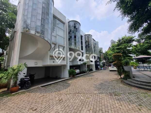 Hunian Mewah Dijual LT 98m2 di Pasar Minggu, Jakarta Selatan Hunian Mewah Dijual LT 98m2 di Pasar Minggu, Jakarta Selatan