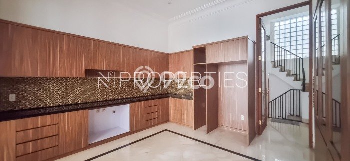 Dijual Rumah Mewah Elegan Dengan View Cantik di Pondok Indah, Jakarta Selatan Dijual Rumah Mewah Elegan Dengan View Cantik di Pondok Indah, Jakarta Selatan