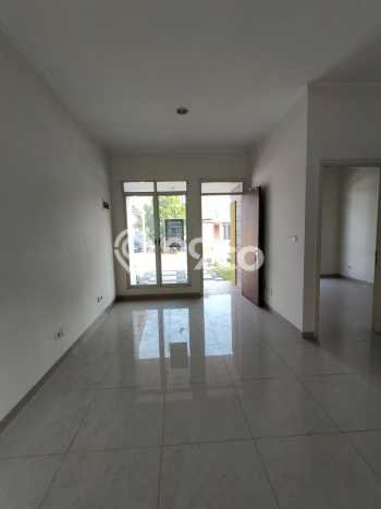 For Sale Rumah 2 Kamar Lokasi Ideal Bagus dan Strategis di Cikupa For Sale Rumah 2 Kamar Lokasi Ideal Bagus dan Strategis di Cikupa