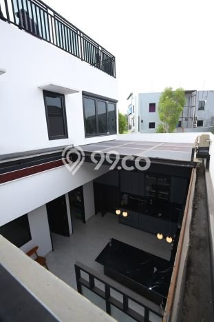 Hunian Nyaman Asri 5 KT Siap Pakai di Suvarna Sutera Tangerang Hunian Nyaman Asri 5 KT Siap Pakai di Suvarna Sutera Tangerang