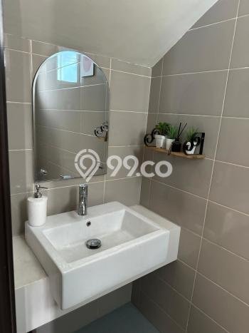 Rumah Modern 3 KT di Suvarna Sutera Tangerang Semi Furnished Rumah Modern 3 KT di Suvarna Sutera Tangerang Semi Furnished
