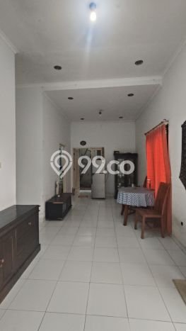 Rumah Modern Cantik 2 KT Siap Huni di Serpong Utara Rumah Modern Cantik 2 KT Siap Huni di Serpong Utara