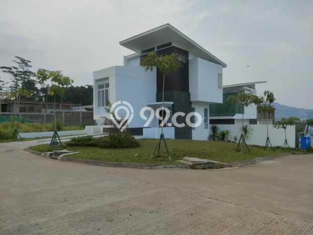 Rumah Luas Asri 2 KT Siap Pakai di Sentul City Bogor Rumah Luas Asri 2 KT Siap Pakai di Sentul City Bogor