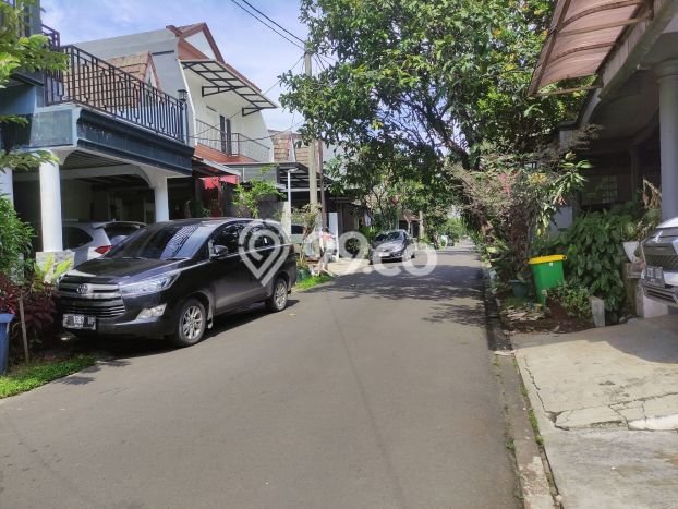 Disewakan! Rumah 3 Kamar Tidur &
3 Kamar Mandi di Sentul City, Bogor Disewakan! Rumah 3 Kamar Tidur &
3 Kamar Mandi di Sentul City, Bogor
