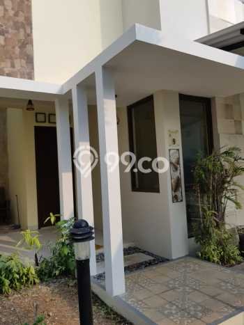 Disewakan! Rumah 3 Kamar Tidur &
2 Kamar Mandi di Sentul City, Bogor Disewakan! Rumah 3 Kamar Tidur &
2 Kamar Mandi di Sentul City, Bogor