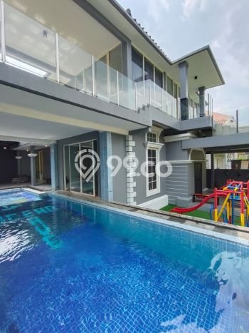 Rumah Mewah LB 400m2 Siap Pakai Desain Elegan di Sentul City, Bogor Rumah Mewah LB 400m2 Siap Pakai Desain Elegan di Sentul City, Bogor