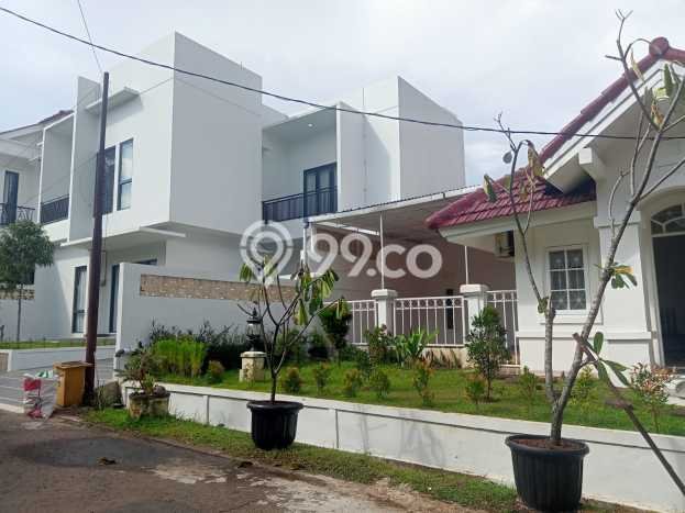 Rumah Luas Asri 4 KT Siap Huni di Sentul City Bogor Rumah Luas Asri 4 KT Siap Huni di Sentul City Bogor