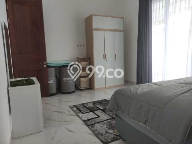 Rumah kawasan Sentul City, Akses ke Pusat Kota, 4 KM, LT 467m² Bangunan 300m² Rumah kawasan Sentul City, Akses ke Pusat Kota, 4 KM, LT 467m² Bangunan 300m²