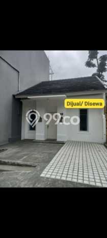 Disewakan! Rumah 2 Kamar Tidur &
1 Kamar Mandi di Sentul City, Bogor Disewakan! Rumah 2 Kamar Tidur &
1 Kamar Mandi di Sentul City, Bogor