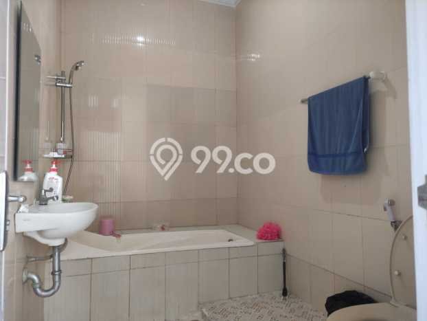 Disewakan! Rumah 2 Kamar Tidur &
2 Kamar Mandi di Sentul City, Bogor Disewakan! Rumah 2 Kamar Tidur &
2 Kamar Mandi di Sentul City, Bogor
