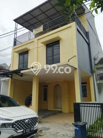 HUNIAN PILIHAN! Rumah di Sentul City, 3 KT, Lingkungan Strategis, LT 72m² Bangunan 120m² HUNIAN PILIHAN! Rumah di Sentul City, 3 KT, Lingkungan Strategis, LT 72m² Bangunan 120m²