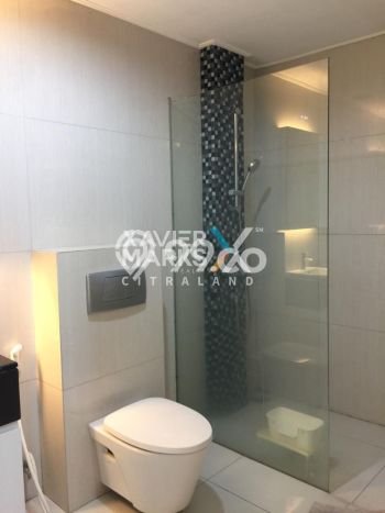 Hunian Apartemen Eksklusif untuk Dijual di Surabaya dengan 3 BR & 2 Kamar Mandi Hunian Apartemen Eksklusif untuk Dijual di Surabaya dengan 3 BR & 2 Kamar Mandi