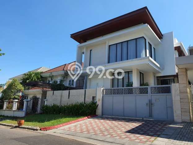 Dijual Rumah Mewah Elegan Dengan View Cantik di Citraland, Surabaya Dijual Rumah Mewah Elegan Dengan View Cantik di Citraland, Surabaya