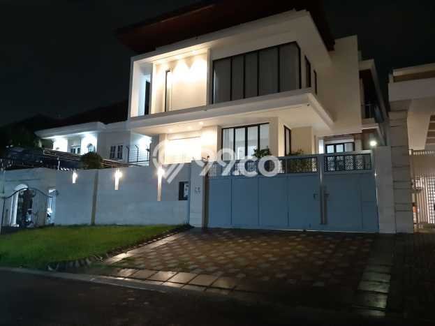 Dijual Rumah Mewah Elegan Dengan View Cantik di Citraland, Surabaya Dijual Rumah Mewah Elegan Dengan View Cantik di Citraland, Surabaya