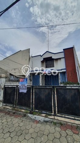 Unit Komersial Dijual di Gresik LT 761m2 & LB 1108m2 Unit Komersial Dijual di Gresik LT 761m2 & LB 1108m2
