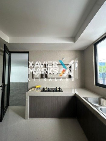 Jual Rumah Luas Elegan Dengan View Cantik di Citraland, Surabaya Jual Rumah Luas Elegan Dengan View Cantik di Citraland, Surabaya