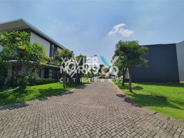 Dijual Rumah Premium dengan Fasilitas Sekitar Lengkap di Wiyung, Surabaya Dijual Rumah Premium dengan Fasilitas Sekitar Lengkap di Wiyung, Surabaya