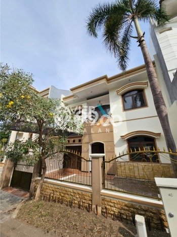 Dijual Rumah Luas Megah Dengan View Eksklusif di Citraland, Surabaya Dijual Rumah Luas Megah Dengan View Eksklusif di Citraland, Surabaya