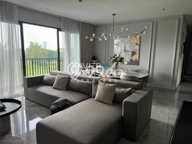 Hunian Apartemen High-Class untuk Dijual di Surabaya dengan 3 BR & 2 Kamar Mandi Hunian Apartemen High-Class untuk Dijual di Surabaya dengan 3 BR & 2 Kamar Mandi