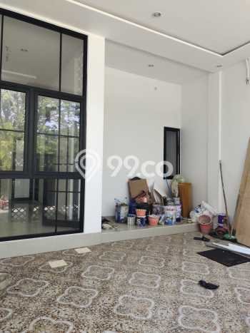 PENAWARAN TERBATAS! Rumah Berkualitas di Keputih, LT 50m² Bangunan 100m² PENAWARAN TERBATAS! Rumah Berkualitas di Keputih, LT 50m² Bangunan 100m²