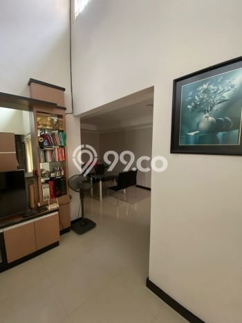 Rumah Exclusive LT 167m2m² / LB 300m2m² di Kawasan Nyaman , Surabaya Rumah Exclusive LT 167m2m² / LB 300m2m² di Kawasan Nyaman , Surabaya