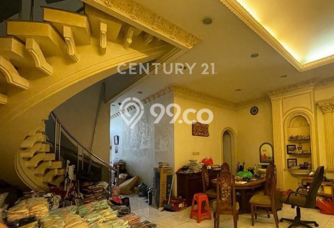 Hunian Mewah LB 300m2 Siap Pakai Desain Elegan di Bandengan, Jakarta Utara Hunian Mewah LB 300m2 Siap Pakai Desain Elegan di Bandengan, Jakarta Utara