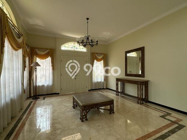 Rumah Eksklusif Dijual LT 686m2 di Sukun, Malang Rumah Eksklusif Dijual LT 686m2 di Sukun, Malang