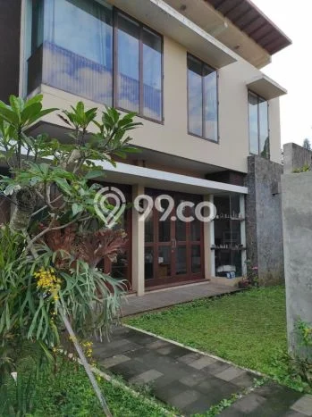 Rumah Luxury Modern Tanpa Renovasi di Geger Kalong Bandung Rumah Luxury Modern Tanpa Renovasi di Geger Kalong Bandung
