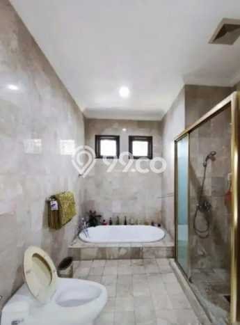 Rumah Elit Modern Siap Huni di Burangrang Bandung Rumah Elit Modern Siap Huni di Burangrang Bandung