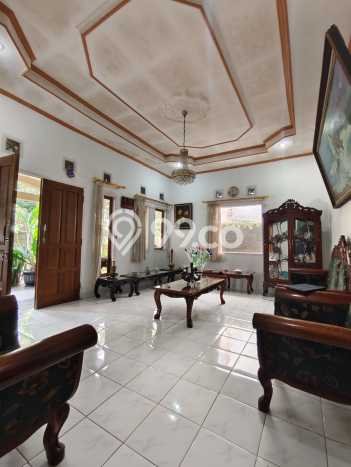 Ready to Use! Premium House LT 283m2 Desain Elegan di Turangga Ready to Use! Premium House LT 283m2 Desain Elegan di Turangga