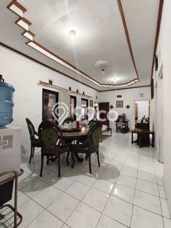 Ready to Use! Premium House LT 283m2 Desain Elegan di Turangga Ready to Use! Premium House LT 283m2 Desain Elegan di Turangga