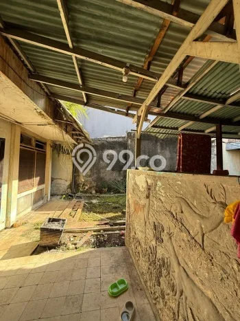 Dijual Cepat Rumah dengan 3 Kamar Tidur dan 3 Kamar Mandi di Area , Jakarta Selatan Dijual Cepat Rumah dengan 3 Kamar Tidur dan 3 Kamar Mandi di Area , Jakarta Selatan