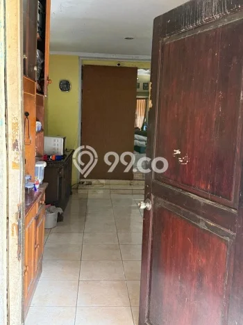 Dijual Cepat Rumah dengan 3 Kamar Tidur dan 3 Kamar Mandi di Area , Jakarta Selatan Dijual Cepat Rumah dengan 3 Kamar Tidur dan 3 Kamar Mandi di Area , Jakarta Selatan