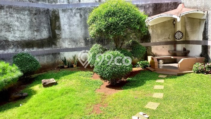 Dijual Hunian Mewah dengan Fasilitas Sekitar Lengkap di Menteng, Jakarta Pusat Dijual Hunian Mewah dengan Fasilitas Sekitar Lengkap di Menteng, Jakarta Pusat
