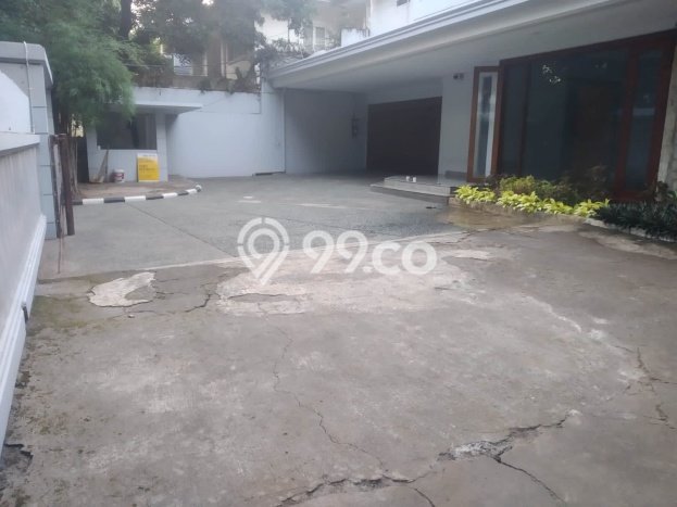 Rumah Eksklusif Siap Huni LT 861m2 di Kebayoran Baru, Jakarta Selatan Rumah Eksklusif Siap Huni LT 861m2 di Kebayoran Baru, Jakarta Selatan