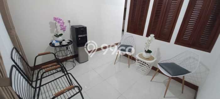 Rumah Baru Renov 1 Lt Rasa Apartemen Furnished di Griya Hijau Rumah Baru Renov 1 Lt Rasa Apartemen Furnished di Griya Hijau