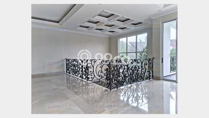Hunian Elit LB 1050m2 Siap Pakai Desain Elegan di Pondok Indah, Jakarta Selatan Hunian Elit LB 1050m2 Siap Pakai Desain Elegan di Pondok Indah, Jakarta Selatan