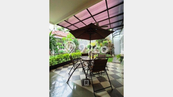 Rumah Luxury Modern Siap Huni di Bintaro Jakarta Selatan Rumah Luxury Modern Siap Huni di Bintaro Jakarta Selatan