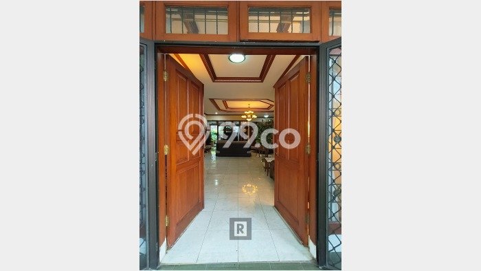 Rumah Luxury Modern Siap Huni di Bintaro Jakarta Selatan Rumah Luxury Modern Siap Huni di Bintaro Jakarta Selatan