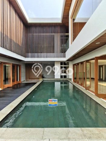 Rumah Luxury Modern Siap Huni di Pondok Indah Jakarta Selatan Rumah Luxury Modern Siap Huni di Pondok Indah Jakarta Selatan