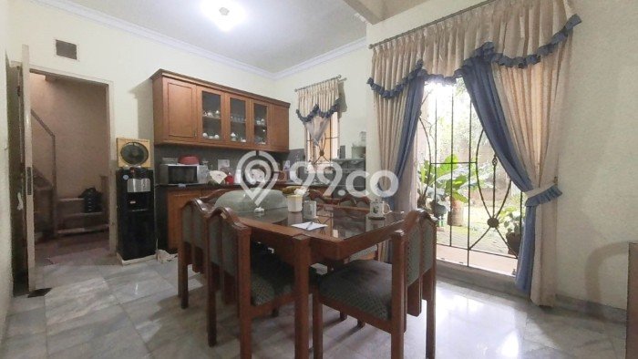 Rumah Eksklusif Dijual di Tangerang Fasilitas Lengkap Rumah Eksklusif Dijual di Tangerang Fasilitas Lengkap
